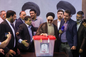 آخوندی: باید با ایالات متحده مذاکره جامع داشته باشیم/ مرثیهای برای واردات آنچه خودمان داریم!