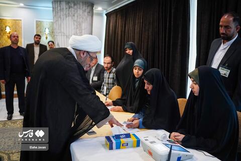 عکس/ لحظههای ناب انتخابات