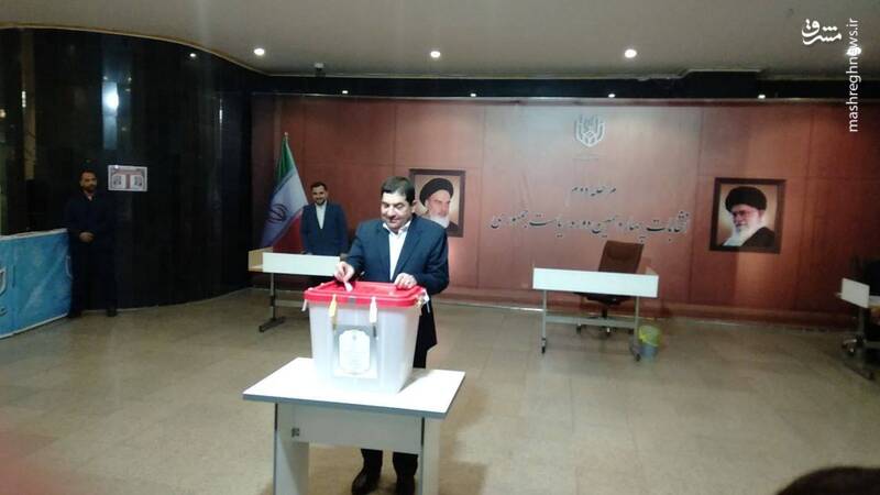 عکس / حضور چهرهها در پای صندوق رای 3