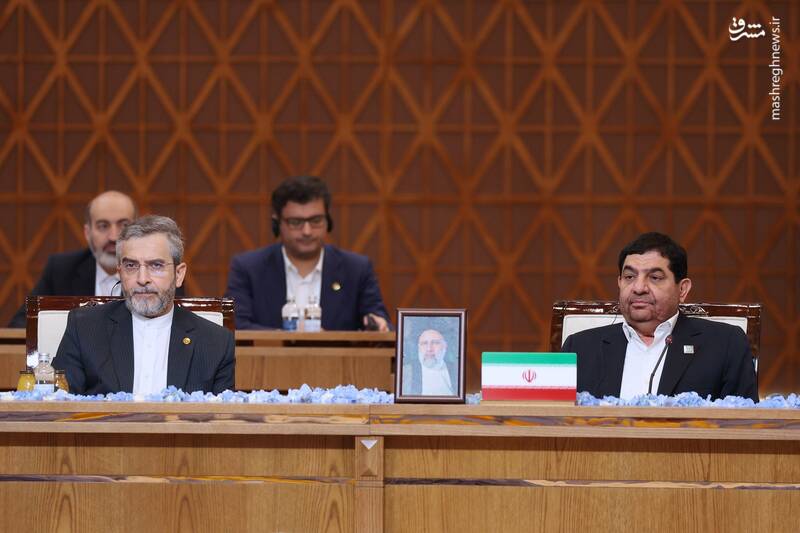 دو عکس متفاوت از اجلاس شانگهای 3