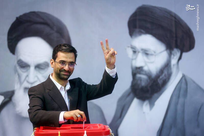 عکس / حضور چهرهها در پای صندوق رای 62