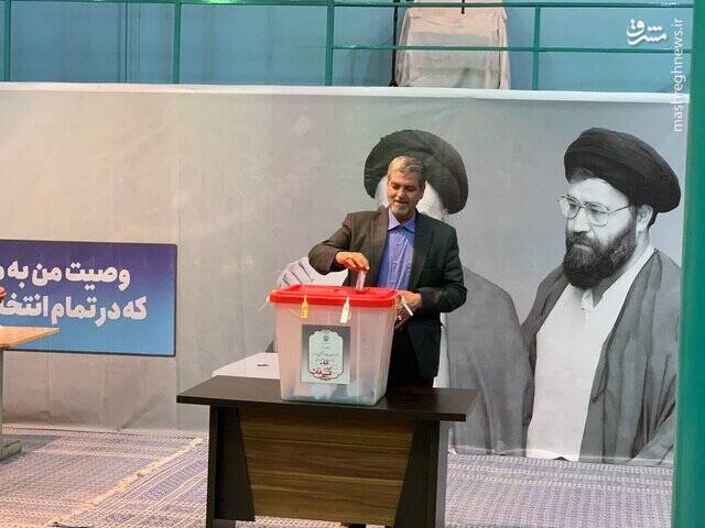 عکس / حضور چهرهها در پای صندوق رای 75