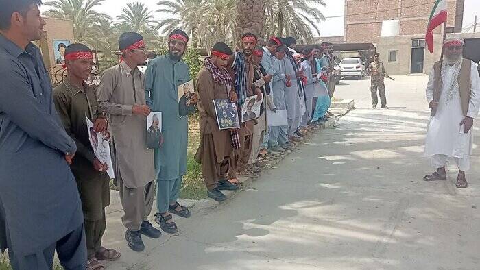 شور و شوق انتخابات سن و سال نمیشناسد؛ از حضور زوج مسن بمپوری تا شوق کودکان پای صندوق رای