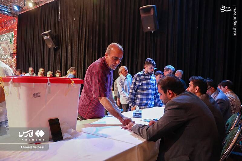 مرحله دوم انتخابات ریاست جمهوری در امامزاده صالح(ع) مرحله دوم انتخابات ریاست جمهوری در امامزاده صالح(ع)