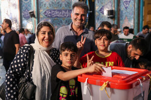 انتخابات تمام شد؛ پیروزی مردم، شکست دشمنان ایران + عکس و فیلم