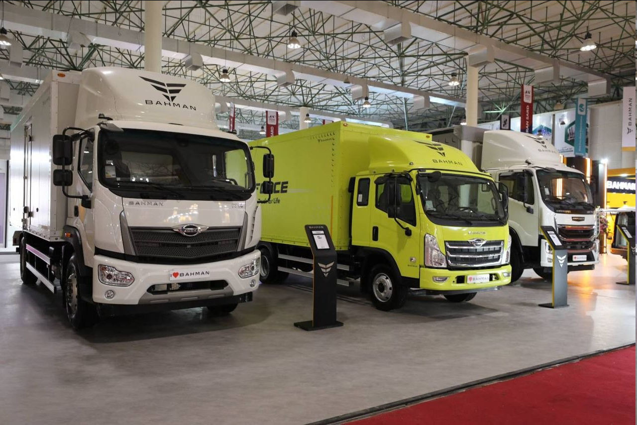 گروه بهمن کدام محصولات را برای اولین بار به همدان میبرد؟