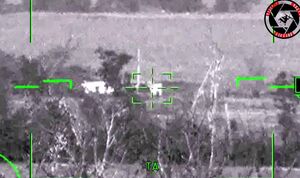 شلیک موشک ضد تانک ویخر از هلی‌کوپتر های روسی