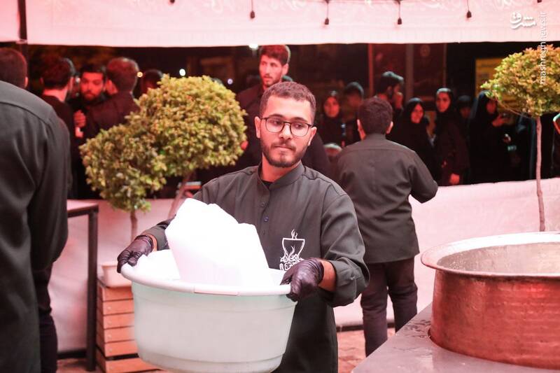 عکس/ شب چهارم ماه محرم در هیئت ثارالله زنجان