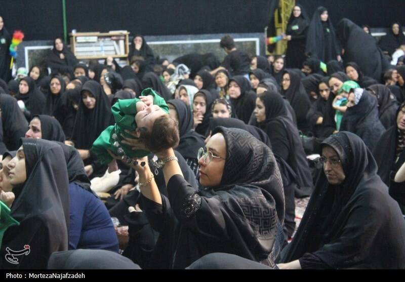 برگزاری همایش شیرخوارگان حسینی در کاشان+تصویر