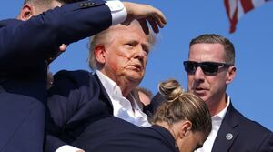 سخنگوی رئیس جمهور سابق آمریکا : حال ترامپ خوب است