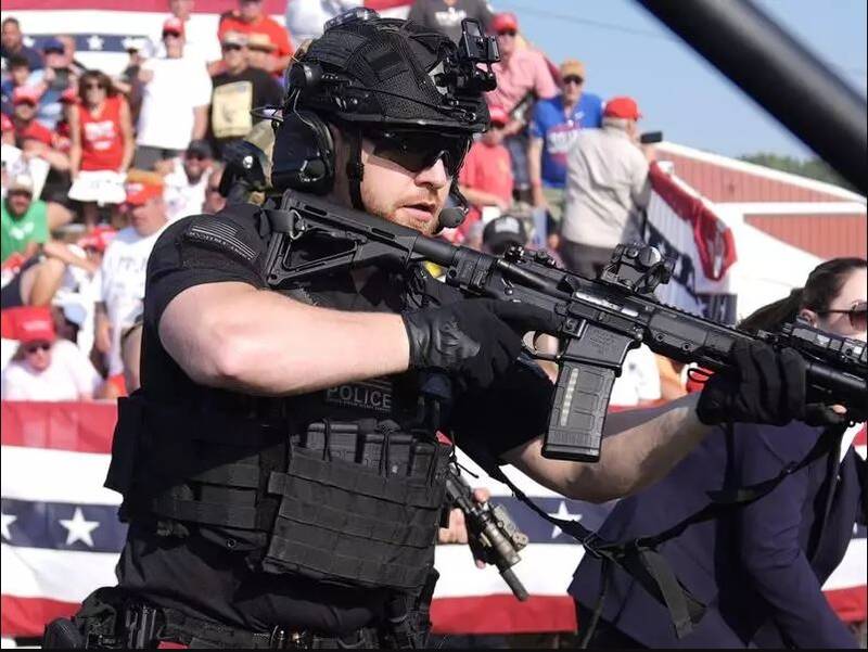 سرویس مخفی زیر بار انتقاد و اتهام/ این حجم از سهلانگاری در ترور ترامپ اتفاق نیست!