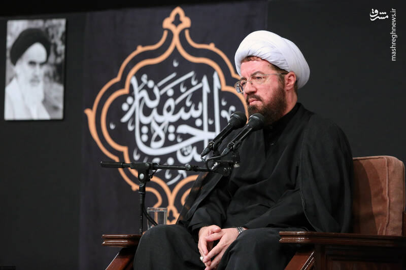 مراسم عزاداری شب تاسوعای حسینی با حضور رهبر انقلاب +عکس و فیلم