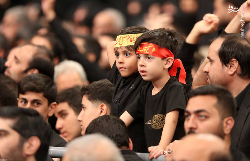 مراسم عزاداری شب تاسوعای حسینی با حضور رهبر انقلاب +عکس و فیلم