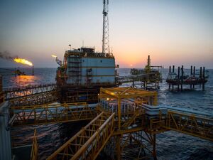 کشف نفتی عظیم در نزدیکی ایران