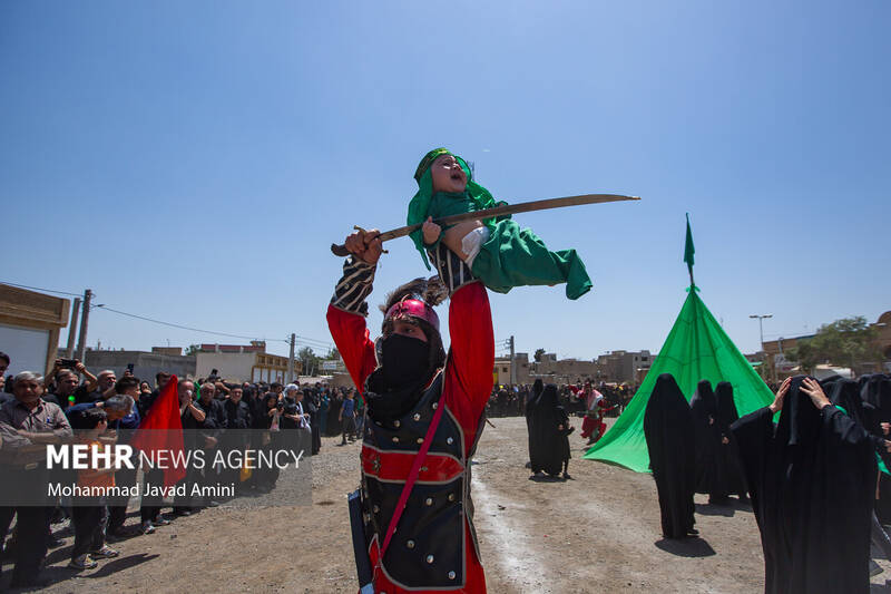 مراسم خیمه سوزان ظهر عاشورا - قزوین
