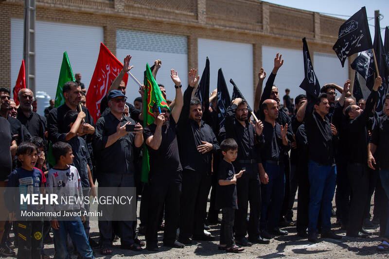 مراسم خیمه سوزان ظهر عاشورا - قزوین