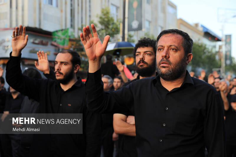 دسته عزاداری عصر عاشورا در زنجان