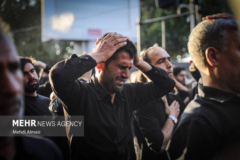 دسته عزاداری عصر عاشورا در زنجان