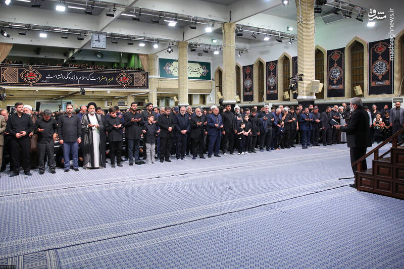 مراسم عزاداری شام غریبان حسینی با حضور رهبر انقلاب +عکس و فیلم