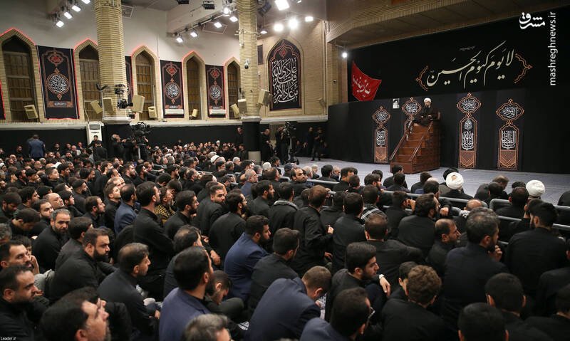 مراسم عزاداری شام غریبان حسینی با حضور رهبر انقلاب +عکس و فیلم