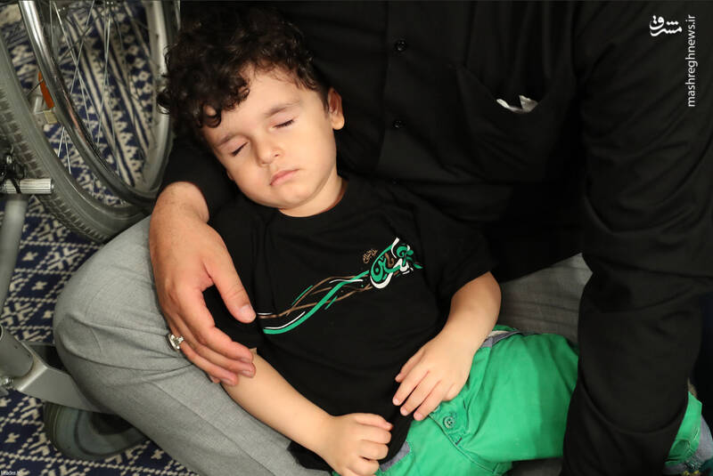 مراسم عزاداری شام غریبان حسینی با حضور رهبر انقلاب +عکس و فیلم