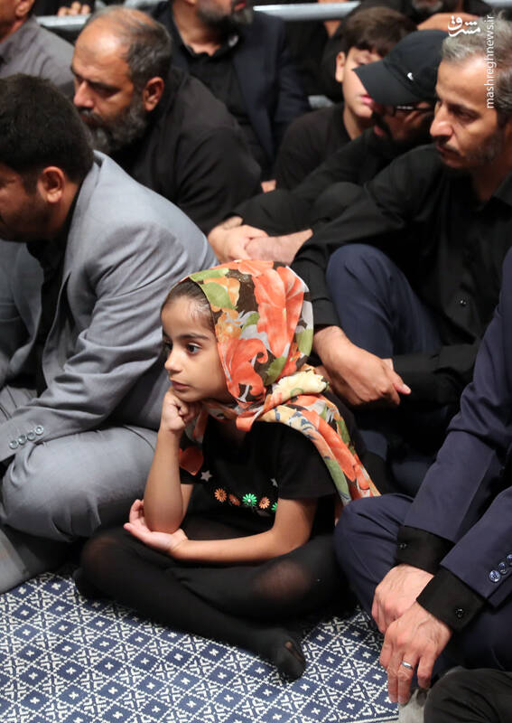 مراسم عزاداری شام غریبان حسینی با حضور رهبر انقلاب +عکس و فیلم