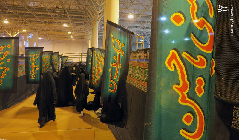 مراسم عزاداری شام غریبان حسینی با حضور رهبر انقلاب +عکس و فیلم