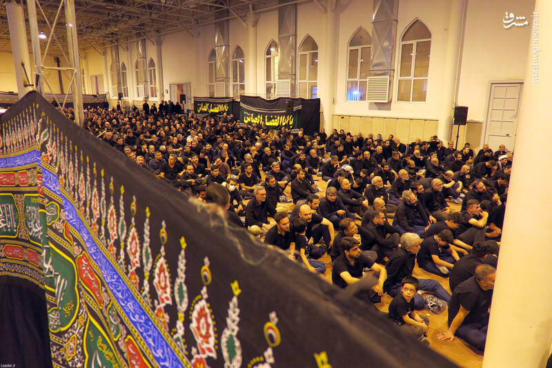 مراسم عزاداری شام غریبان حسینی با حضور رهبر انقلاب +عکس و فیلم