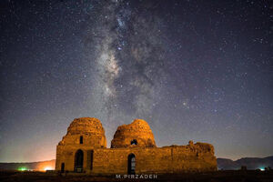 تصویری از کاخ ساسانی سروستان در استان فارس