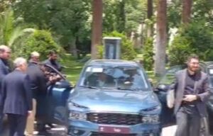 فیلم/ تست خودرو "ری‌را" توسط مخبر و وزیر صمت