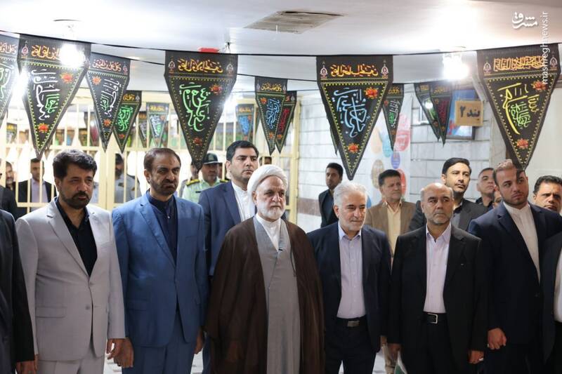 بازدید رئیس قوه قضاییه از زندان مرکزی شهرکرد/ تاکید قاضیالقضات بر بهرهمندی زندانیان واجد شرایط از ارفاقات قانونی + عکس و فیلم