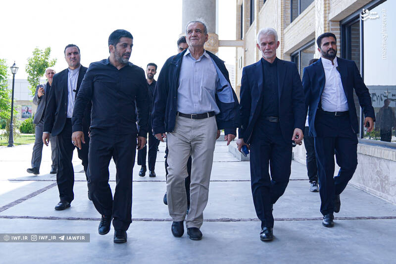 عکس/ حضور رئیس جمهور منتخب در کمپ تیمهای ملی کشتی