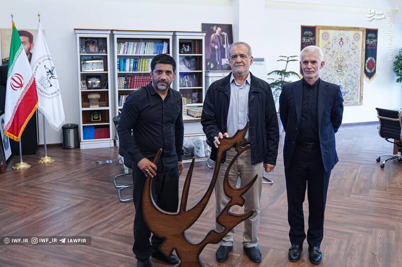 عکس/ حضور رئیس جمهور منتخب در کمپ تیمهای ملی کشتی