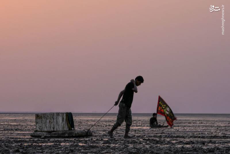 عکس/ آغاز پیادهروی اربعین از جنوبیترین نقطه عراق