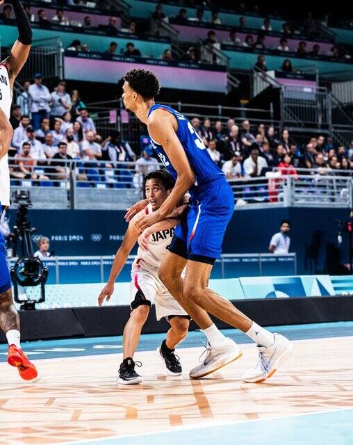 تقابل بلندترین و کوتاهترین بسکتبالیستهای المپیک + عکس