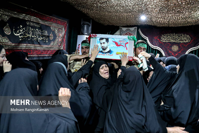 عکس/ مراسم وداع با پیکر مطهر شهیدالقدس میلاد بیدی