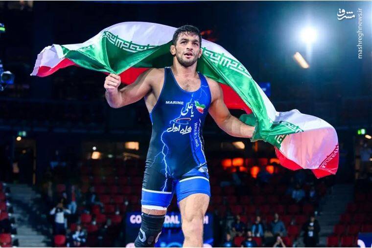 پرچم با غیرت بالا میرود نه ساحل و پول!