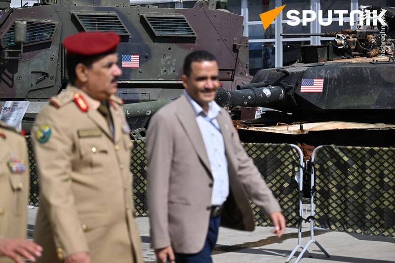 نمایش غنیمتهای جنگی غربی در روسیه+ عکس