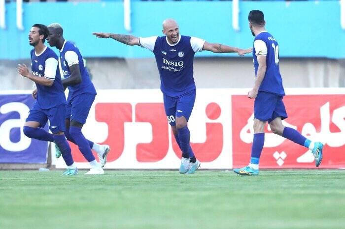 اتفاقات نگرانکننده در فصل نقل و انتقالات؛ خارجیها ارزانتر از بازیکنان ایرانی!