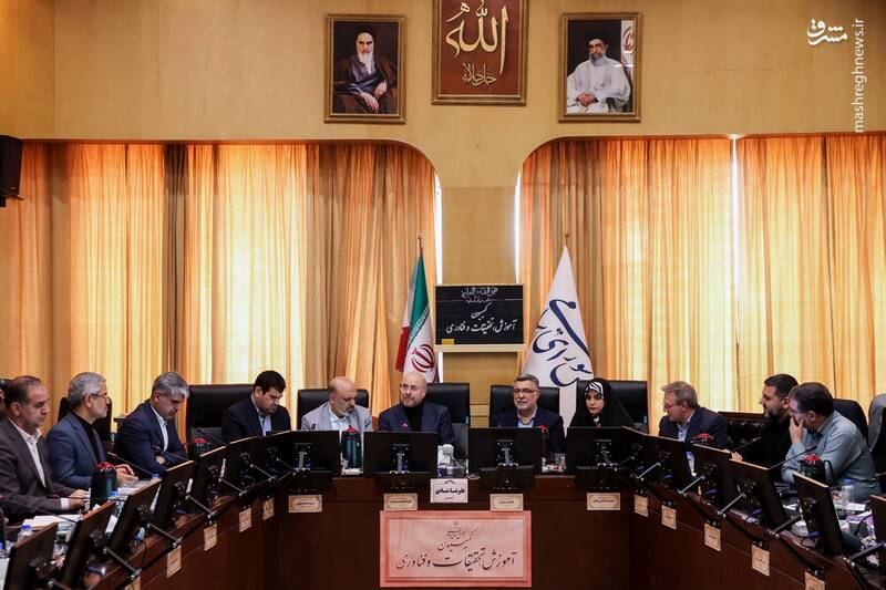 عکس/ بازدید محمدباقر قالیباف از فرآیند بررسی صلاحیت وزرای پیشنهادی