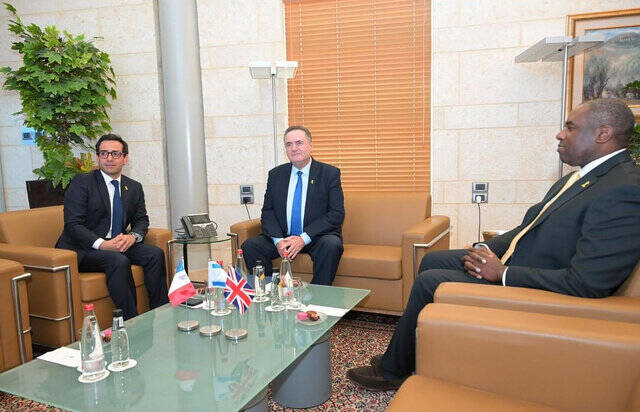 بیاعتنایی انگلیس و فرانسه به درخواست ضدایرانی وزیر صهیونیست