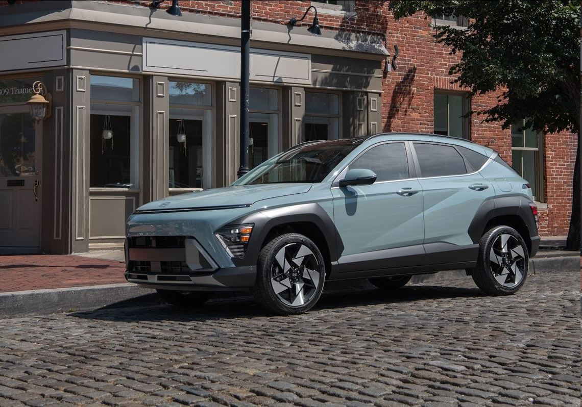 ۸۰۰ دستگاه هیوندای کونا آماده ورود به بازار / برنامهریزی شرکت کرمان موتور برای واردات سه هزار دستگاه خودرو هیوندای