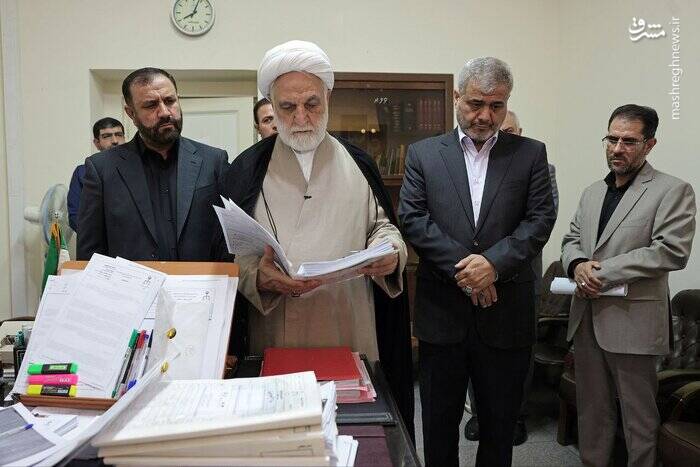 دفترچه اظهارنامه اموال مسئولان به مقامات دولت سیزدهم و چهاردهم ارسال شد/ آخرین وضعیت پرونده چای دبش/ توضیح درباره پرونده آرزو بدری/ فضای مجازی رصد میشود