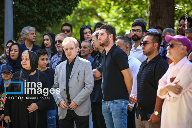عکس / تشییع پیکر «هوشنگ حریرچیان» 25