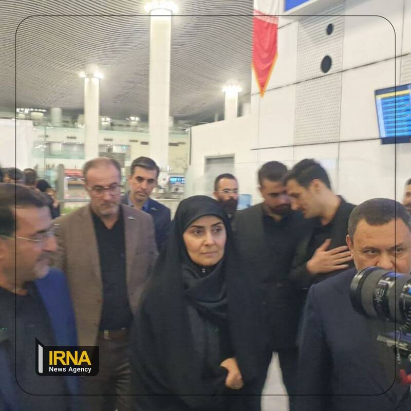 عکس / بازدید فرزانه صادق از ترمینال سلام در فرودگاه امام (ره) 2