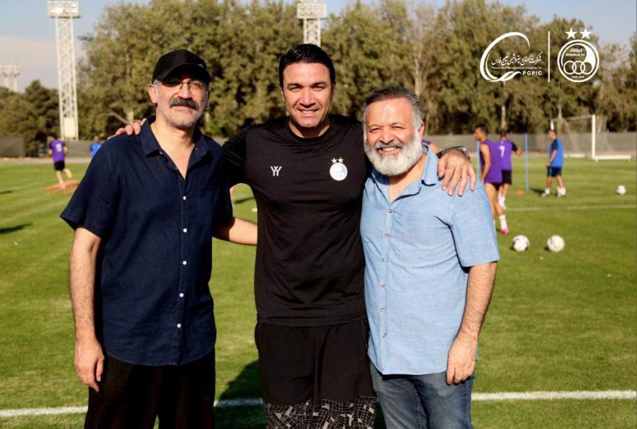 تمرین شاگردان نکونام با حضور هنرپیشههای استقلالی و مهرداد محمدی +عکس