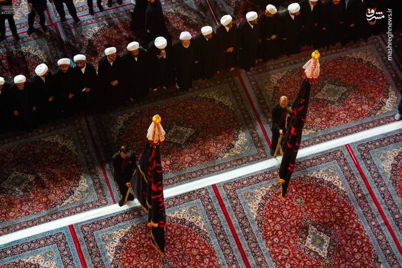 عکس/ پرچم حرم امیرالمومنین(ع) به رنگ ماتم درآمد