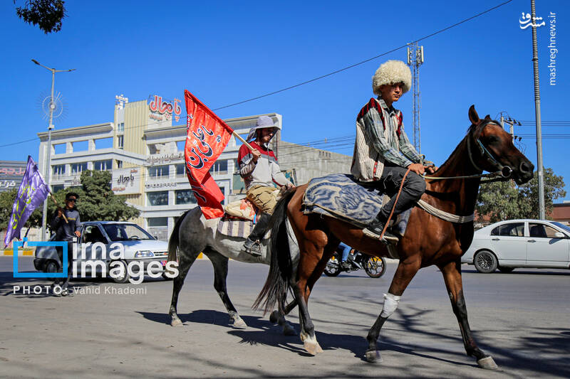 عکس/ کاروان سوارکاران بجنورد در راه مشهد الرضا (ع)