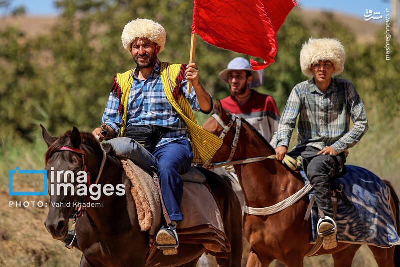 عکس/ کاروان سوارکاران بجنورد در راه مشهد الرضا (ع)