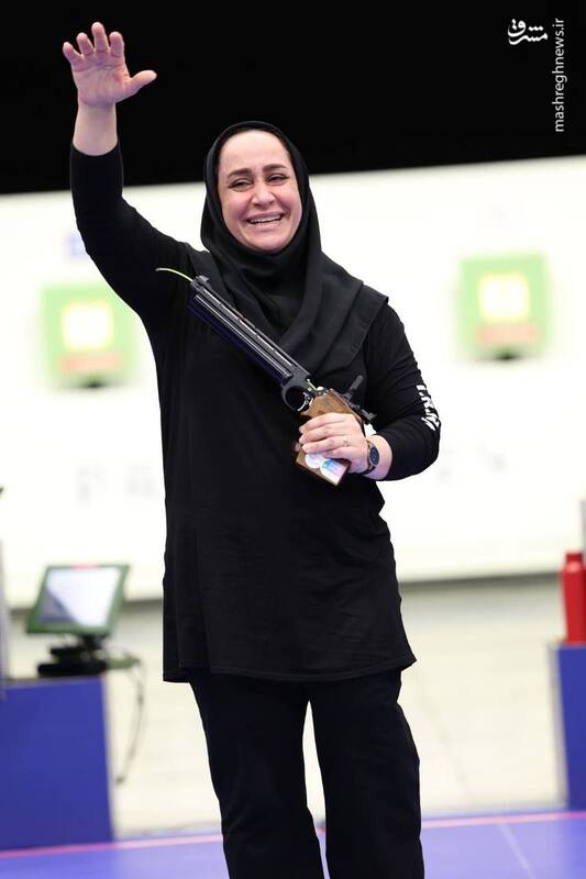 عکس/ سجده شکر ساره جوانمردی پس از کسب اولین طلای ایران در پارالمپیک